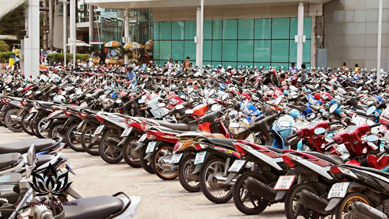 Văn Khấn Cúng Xe Máy Mới Mua: Chi Tiết, Chuẩn Nhất 2025 3 chon-thoi-gian-va-dia-diem-cung-xe-may-moi-mua