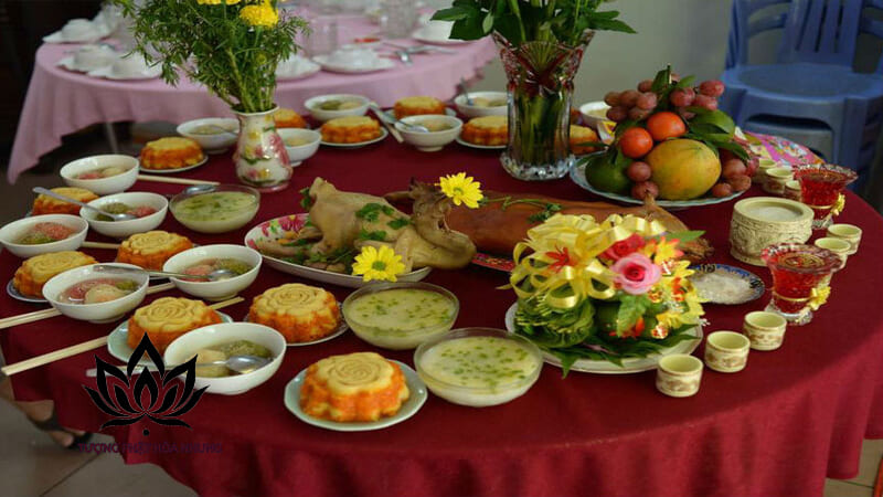 Giáo Lý Phật Giáo Về Công Đức Của Cơm Canh