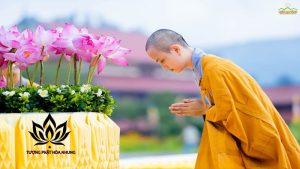 Công Đức Dâng Hoa Cúng Phật: Ý Nghĩa và Lợi Ích Tuyệt Vời